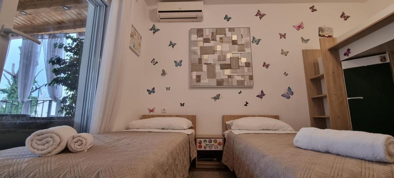 Luxurious Three Bedrooms Apartment With Two Terraces Kastela Dış mekan fotoğraf